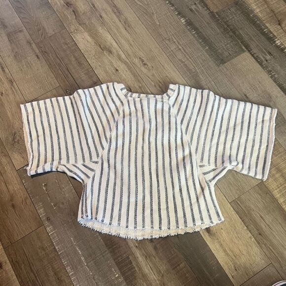 Anthropologie Dolan Striped Dolman
Sleeve Crop Top size s - Picture 2 of 8